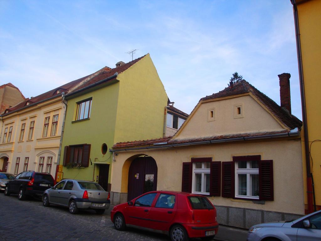 Ferienwohnung Sonja'S Nest Hermannstadt Exterior foto