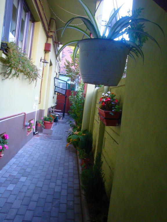 Ferienwohnung Sonja'S Nest Hermannstadt Exterior foto